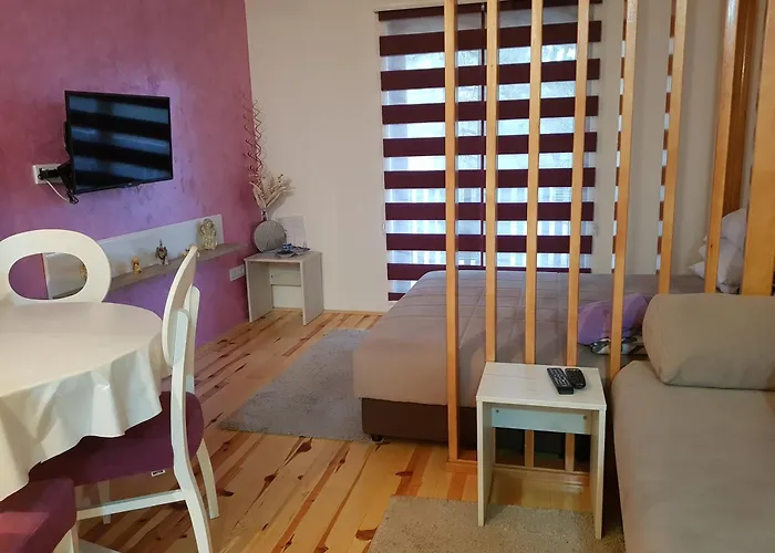 Apartmani Lotos